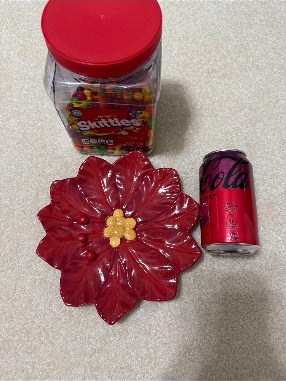 Red Poinsettia Holiday Decorative Plates (2) - Picture 10 of 10